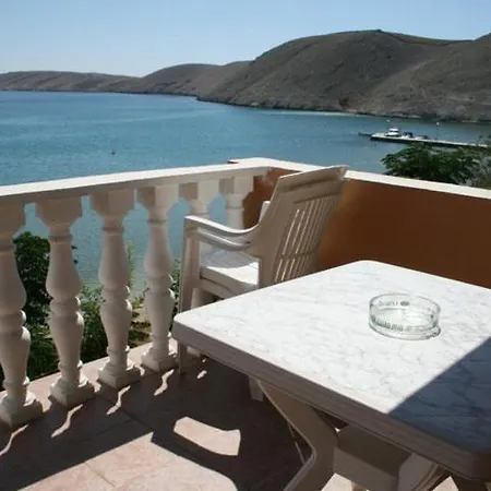 And Sandy Beach - Afordable With Parking Guest house Vlasici